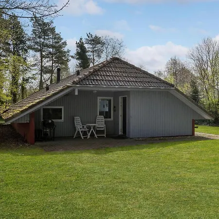 Hébergement de vacances Nice Home In Oksbol With Private Swimming Pool, Can Be Inside Or Outside *